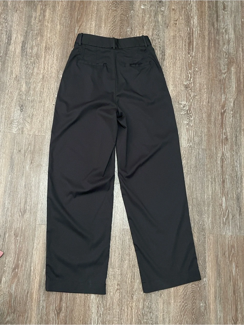 NWT/Like New Lululemon Casual Set. Size Top S / Bottom 4
